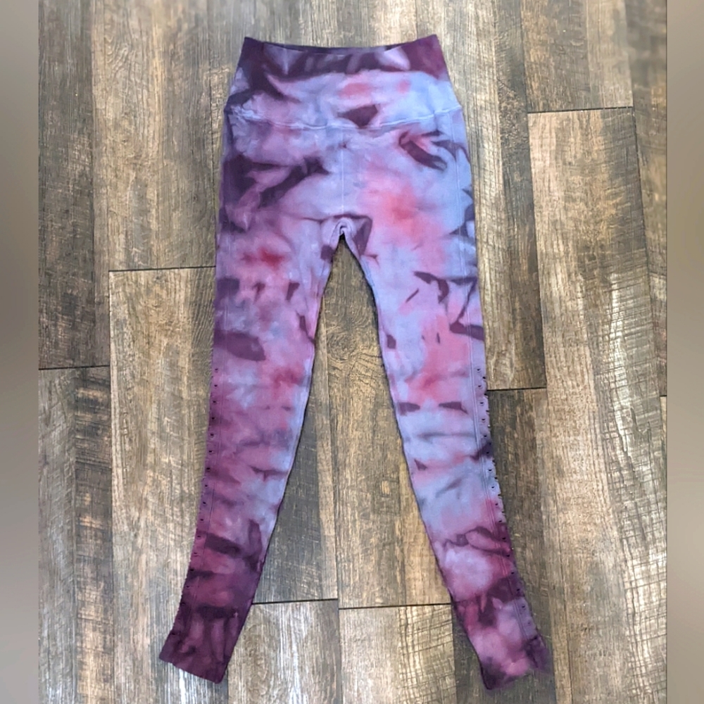 ⚡SOLD⚡Spiritual Gangster Love Sculpt Tie Dye Leggings w. Laser-Cut Trim